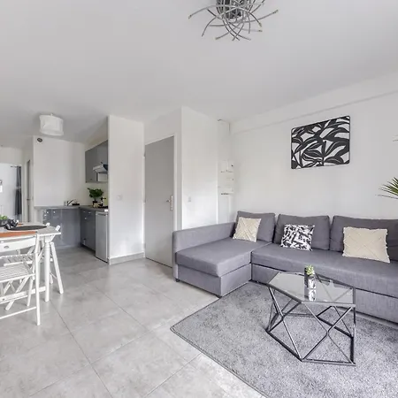 Apartment 3 - 10 Min Paris - 30 Min - Free Parking - 5 Min Rer A *